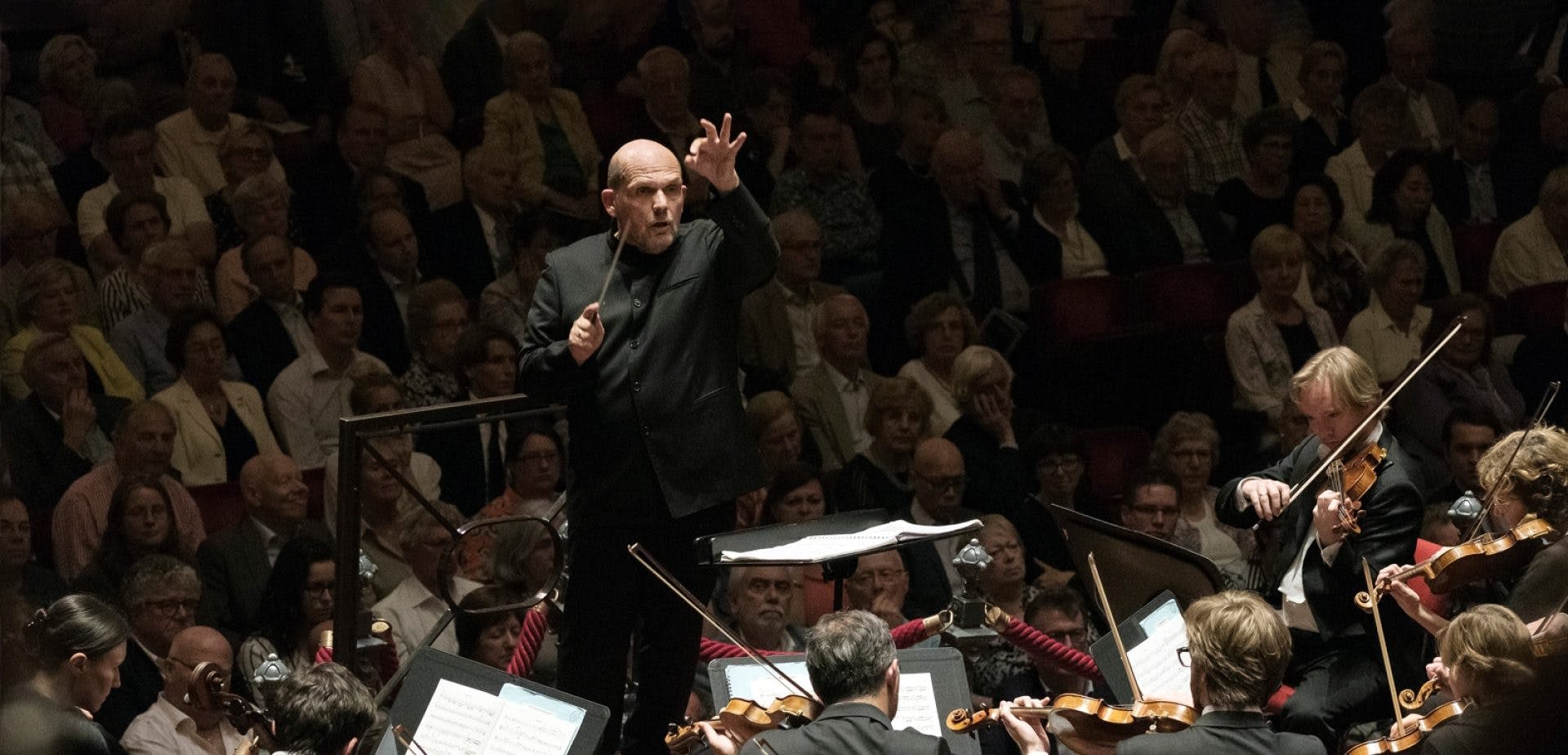 Jaap van Zweden leidt Tsjaikovski bij het Concertgebouworkest