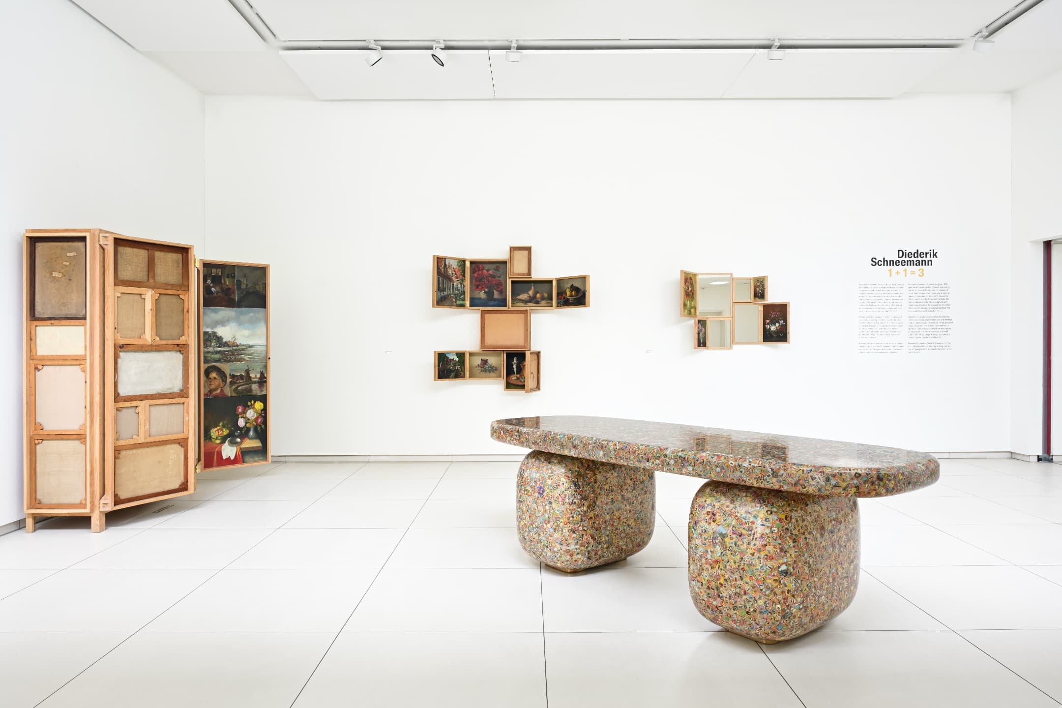 Zaalbeeld 'Diederik Schneemann 1 + 1 = 3' in Museum JAN, foto door Eddy Wenting