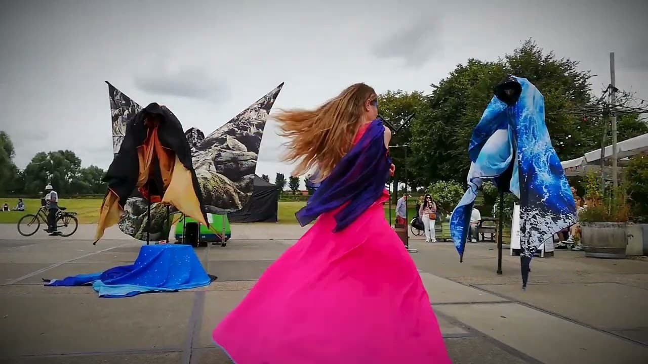 TRAILEr EArth - Video thumbnail