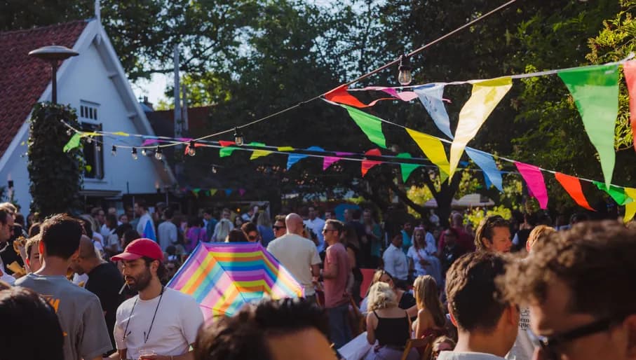 Het Grote Sangriafeest bij de Vergulden Eenhoorn.