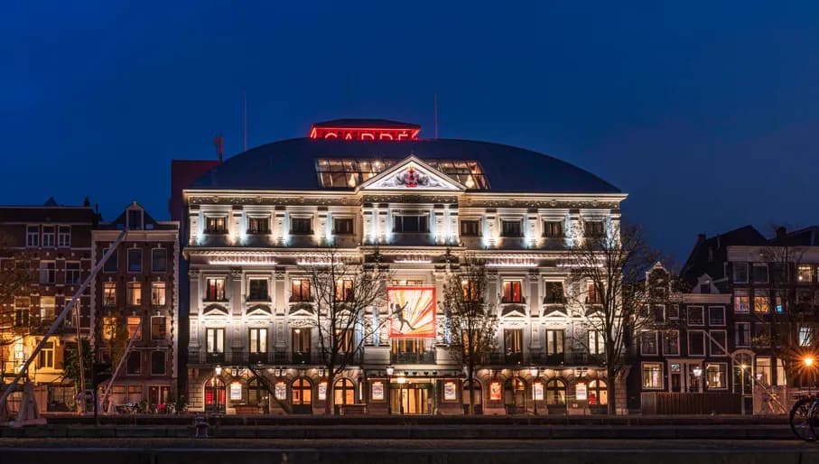 Koninklijk Theater Carré at night.