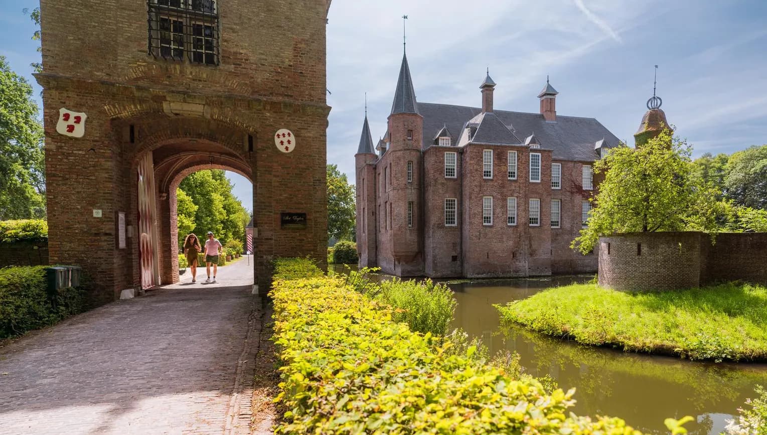 Slot Zuylen is a castle in the village of Oud-Zuilen.