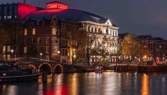 Koninklijk Theater Carré outside of theatre at night