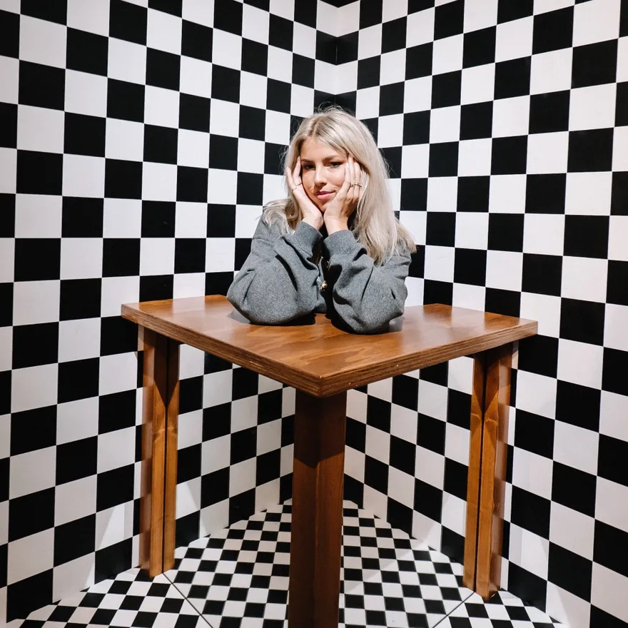 Girl posing in Ripleys Believe it or not museum