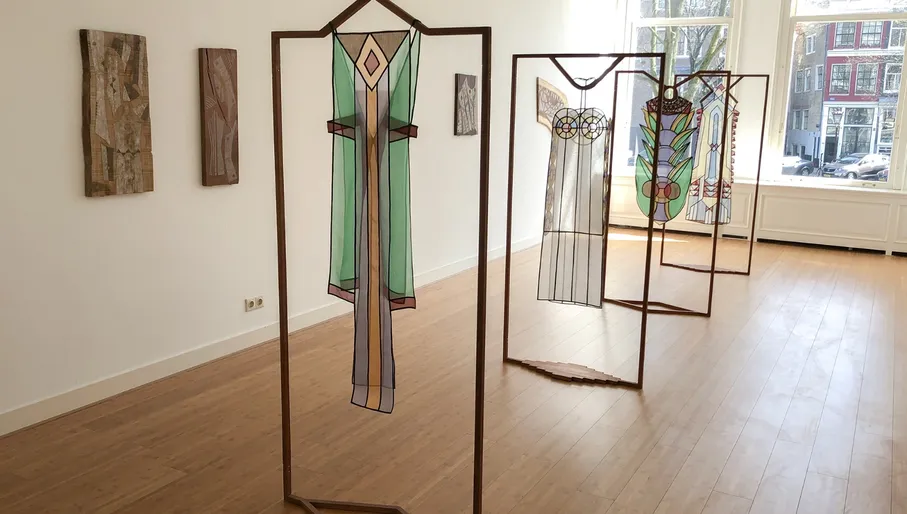 Ellen de Bruijne Projects, exhibition by Mauricio Lomin de Leon