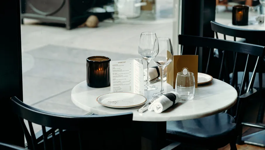 Ron Gastrobar table setting