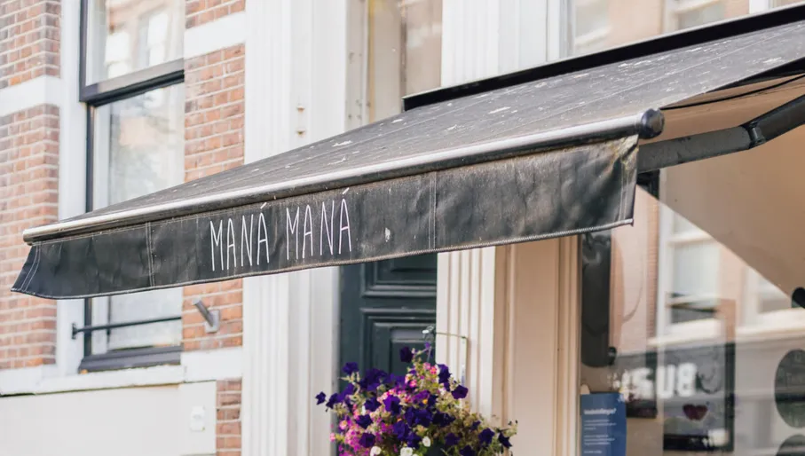 Mana Mana restaurant exterior