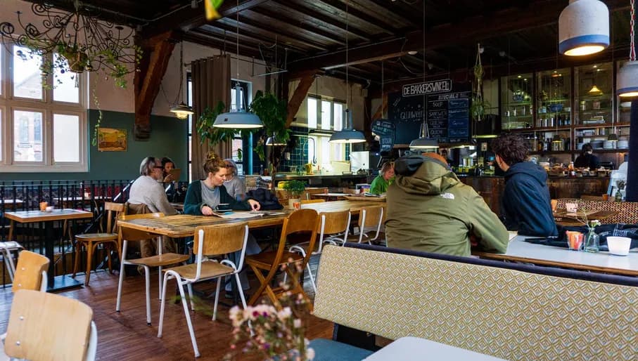 People sitting at De Bakkerswinkel Westerpark