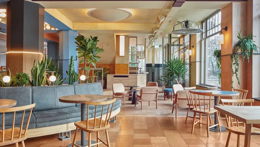 Karavaan restaurant interior