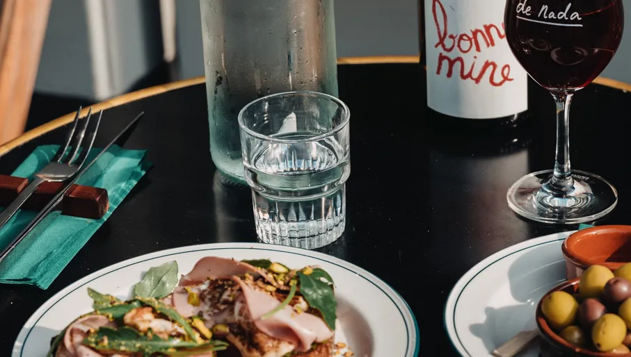 De Nada food and drinks