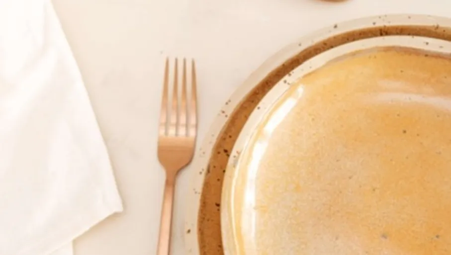 Bord aan Tafel store Oostelijk Havengebied, plates and cutlery