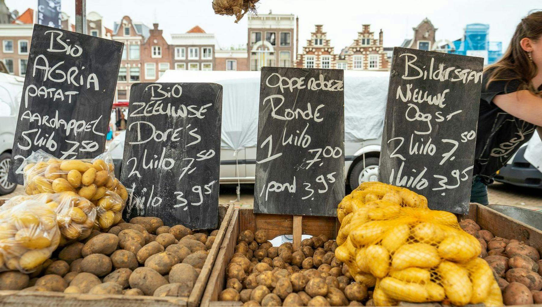 Potatoes stall at a Nieuwmarkt market stall.