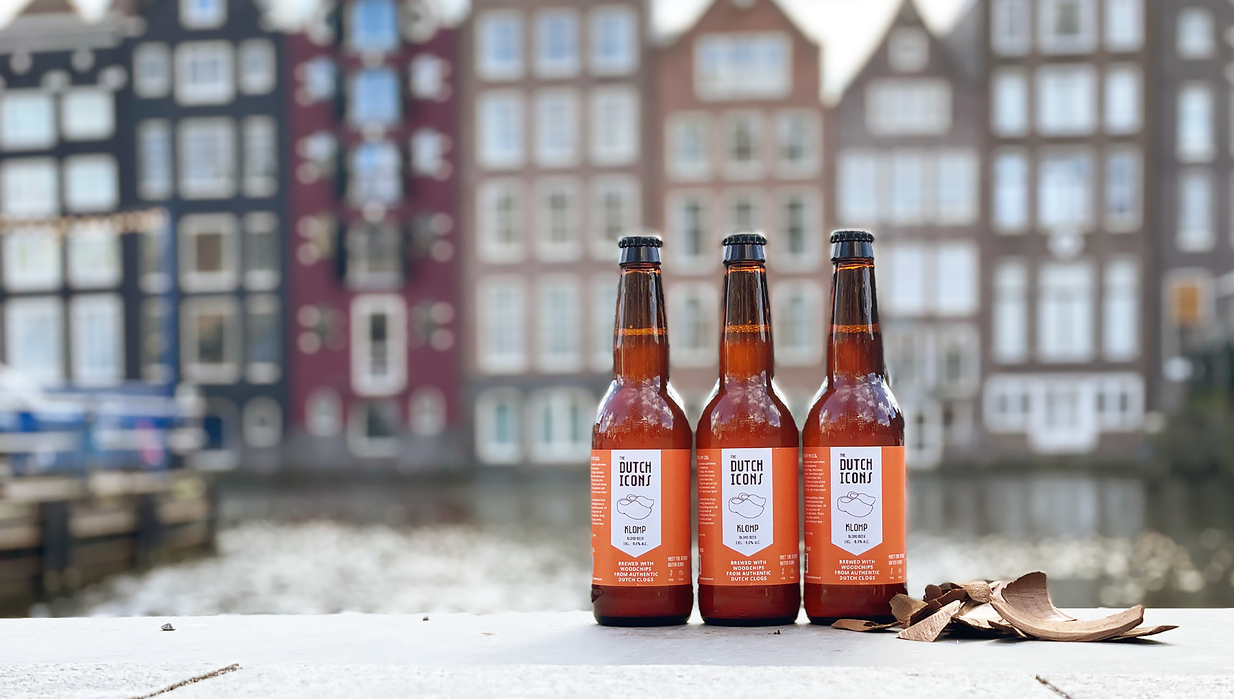 Dutch Icons klompen bier