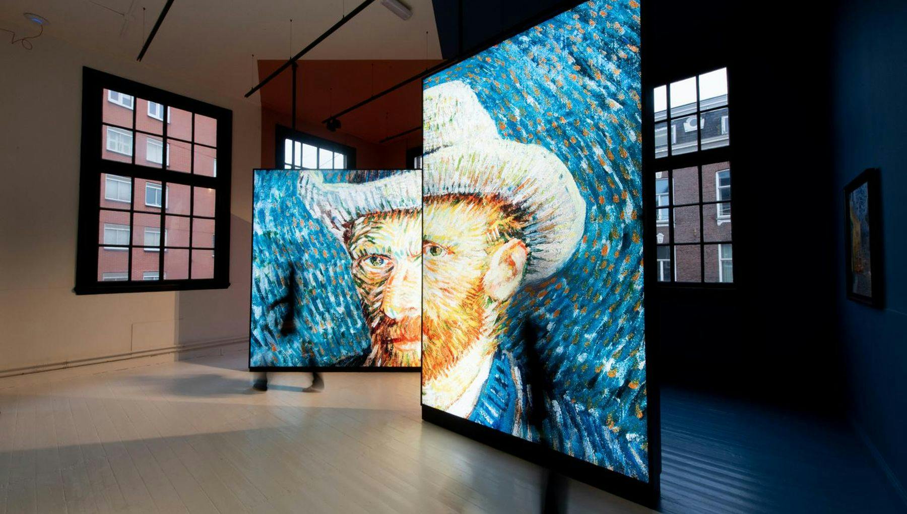 Van Gogh reproduction at RTXP