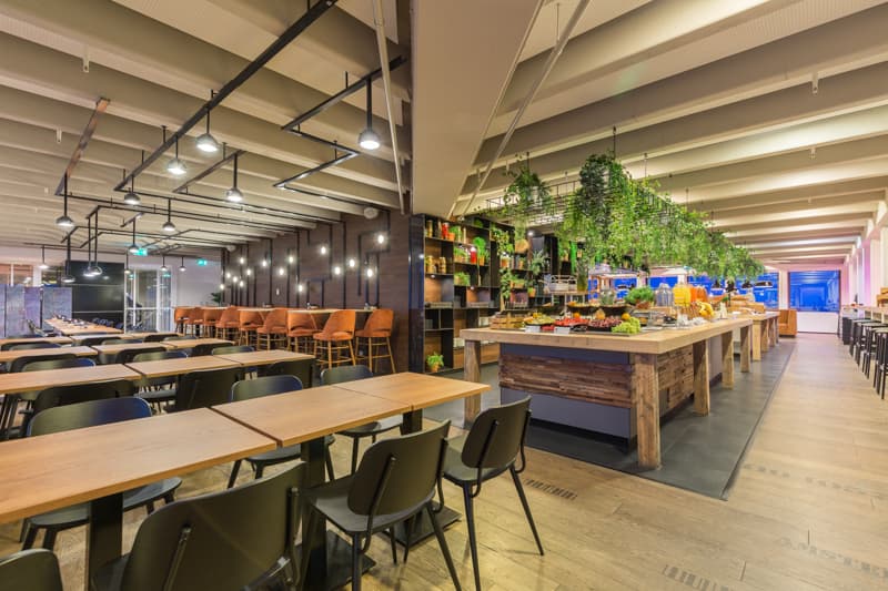 Breakfast with a view