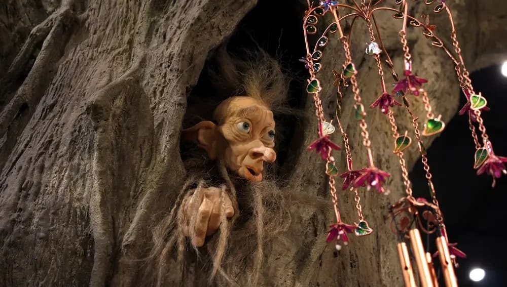 Fantasy Shop Chimera