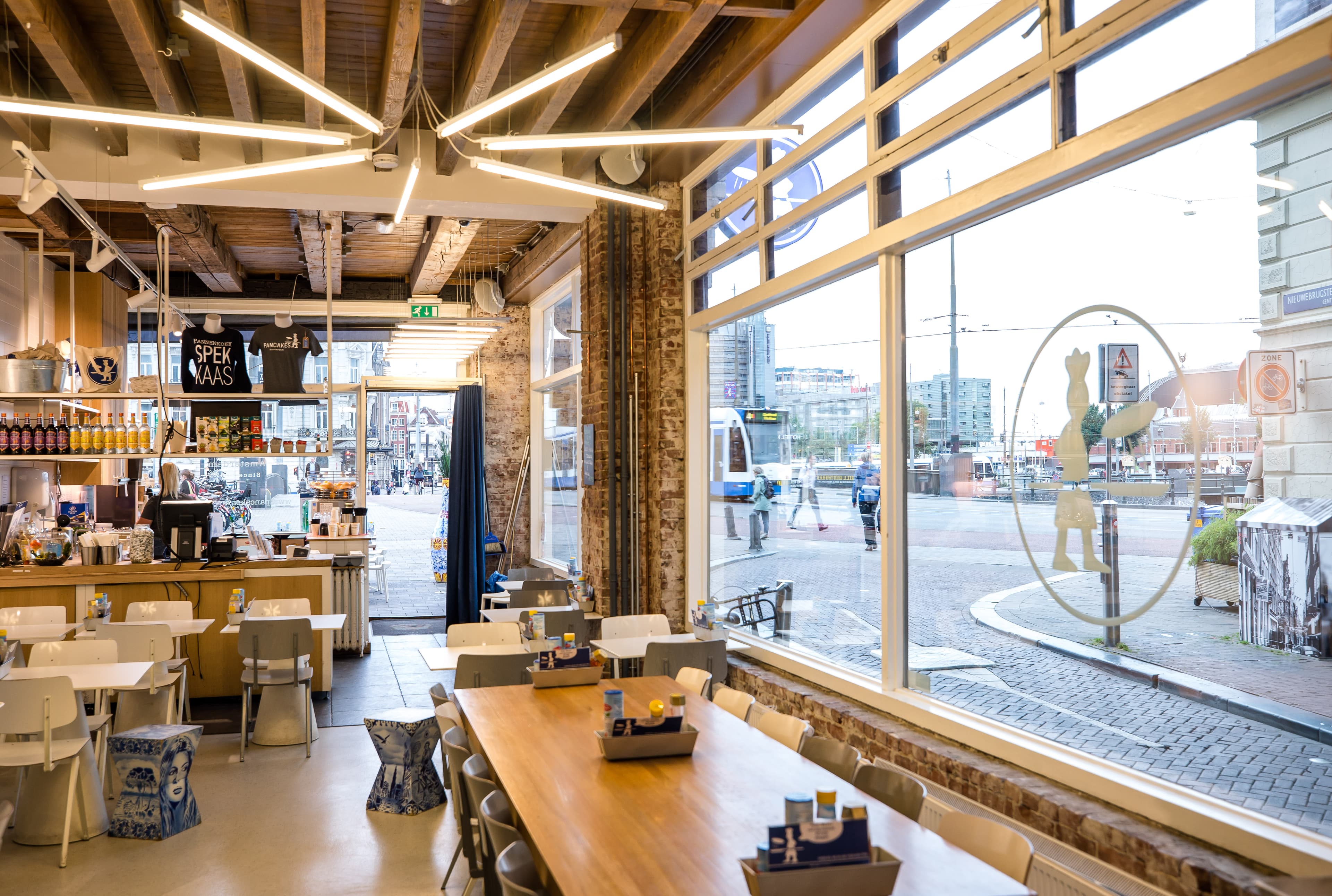 PANCAKES Amsterdam Centraal - inside