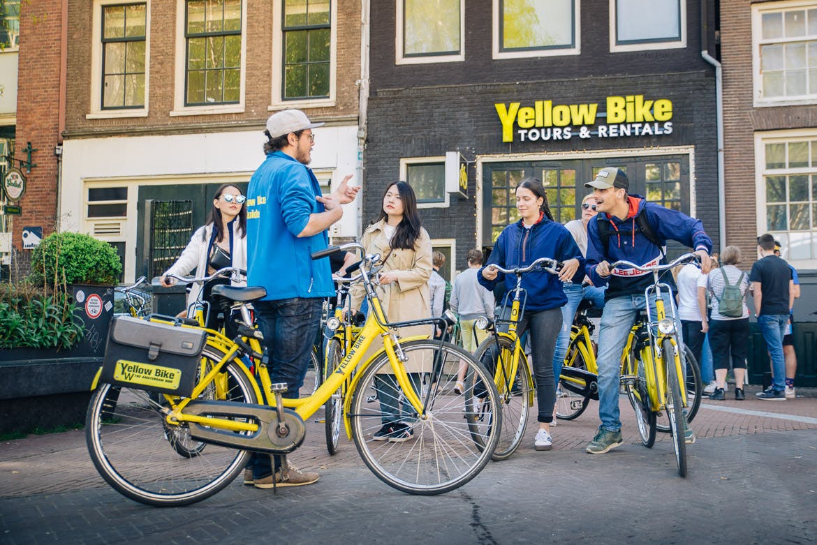 Grote Fietstour vertrekpunt Yellow Bike nabij Centraal Station