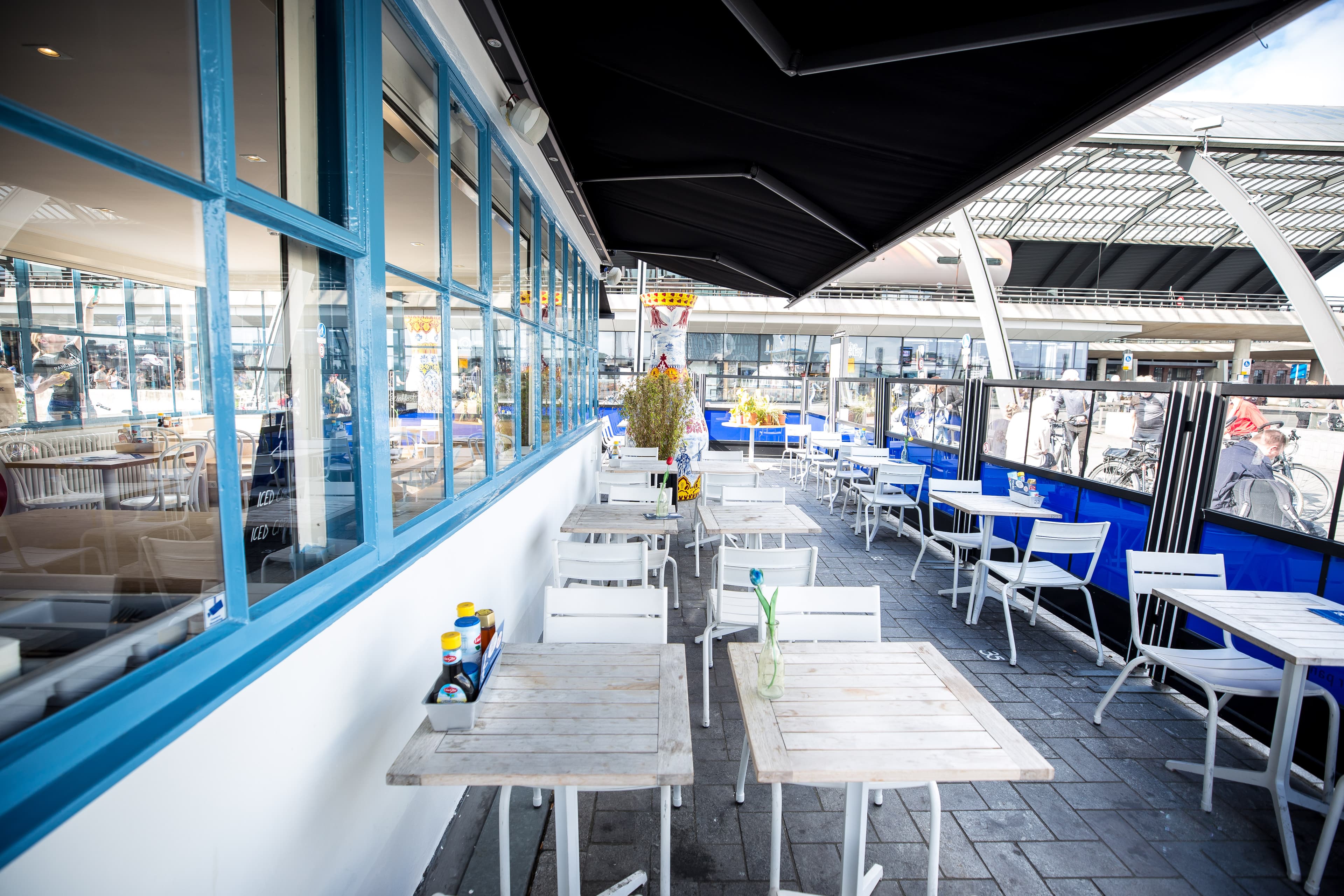 PANCAKES Amsterdam Aan 't IJ - terrace