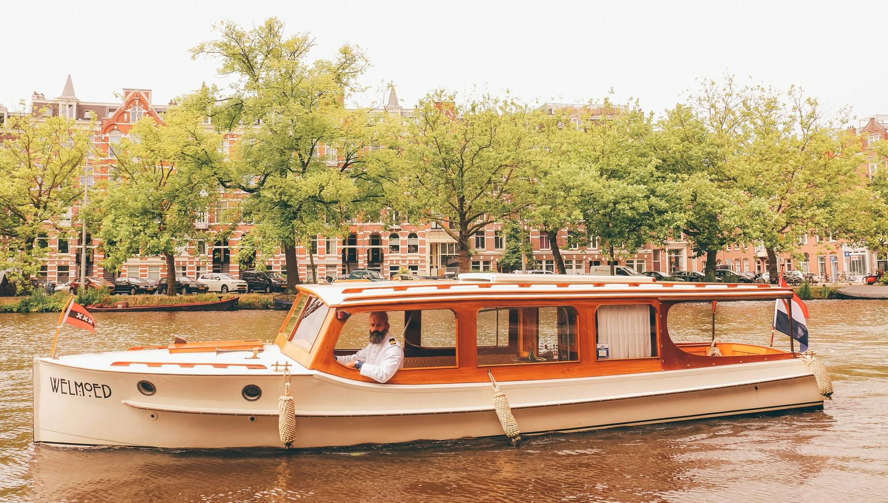 Amsterdam Luxury Canal Cruise by private saloon boat