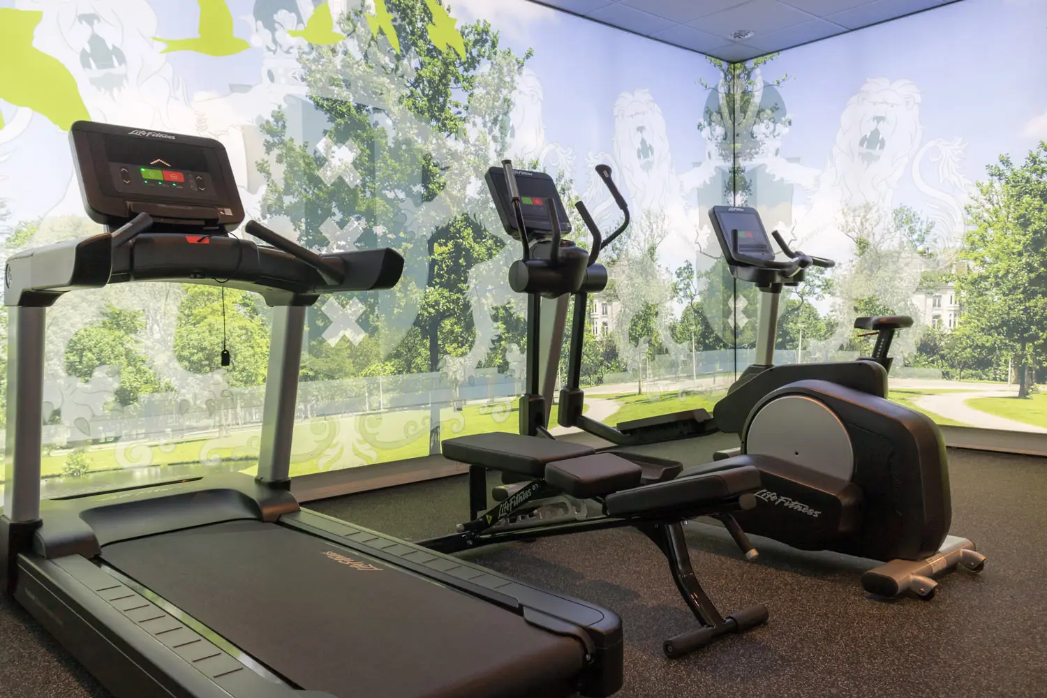 Life Fitness Gym
