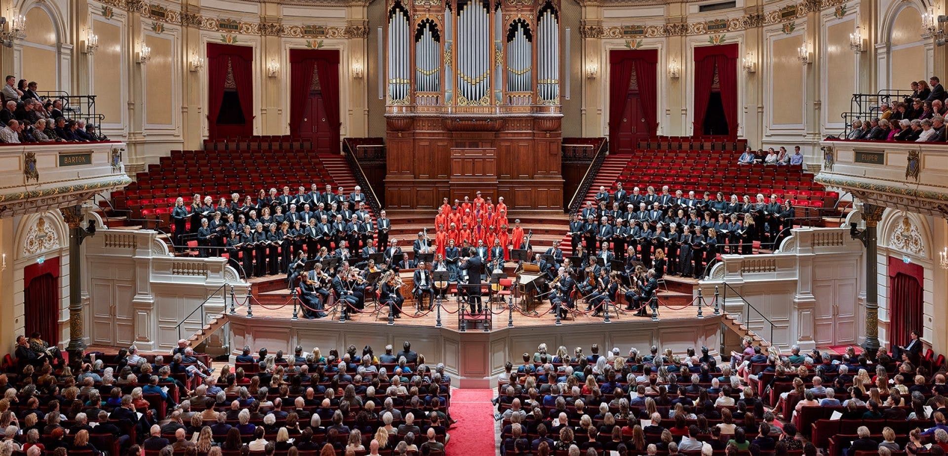 Toonkunstkoor Amsterdam sings Bach's St Matthew Passion