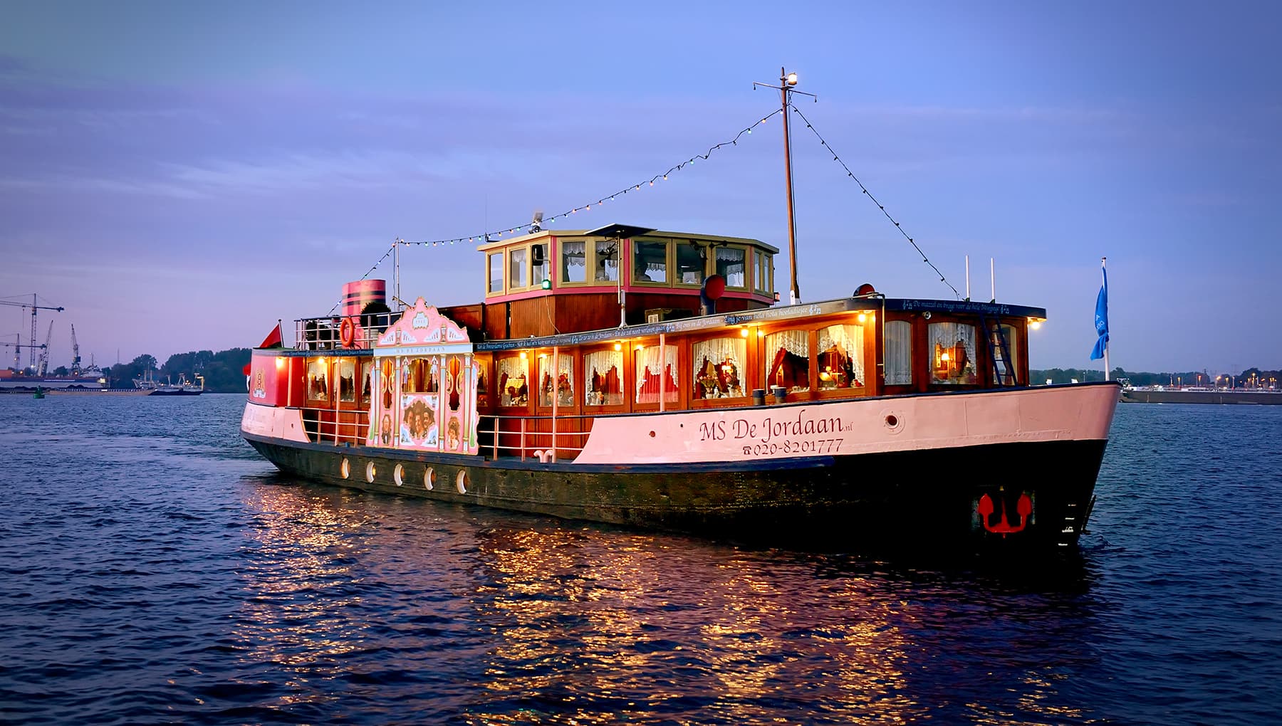 MS De Jordaan, dé Amsterdamse Feestboot