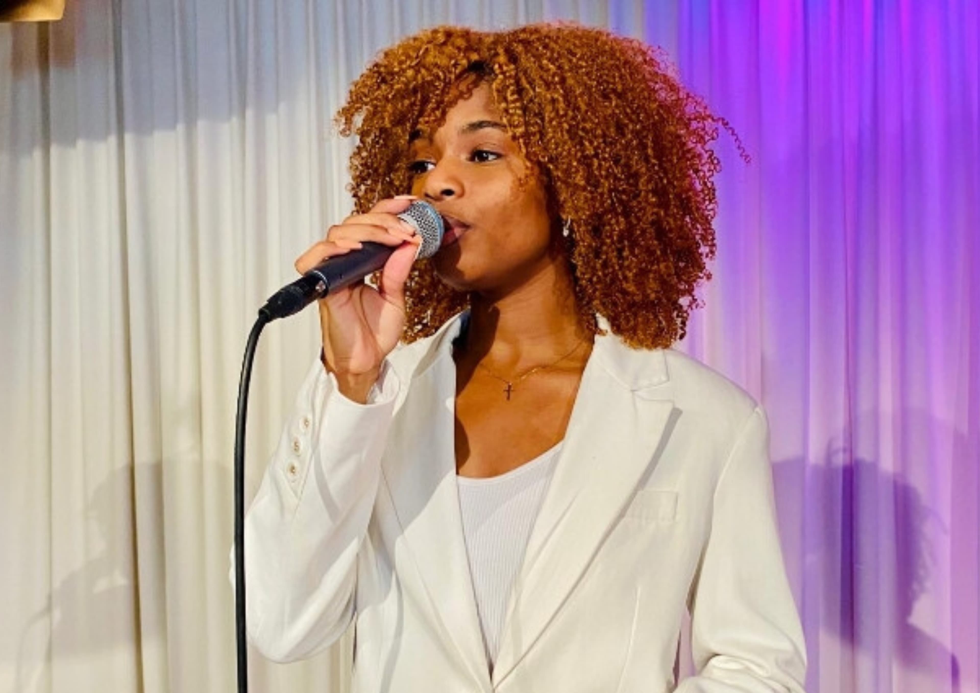 HAUT LIVE! Presenteert: DANISHA