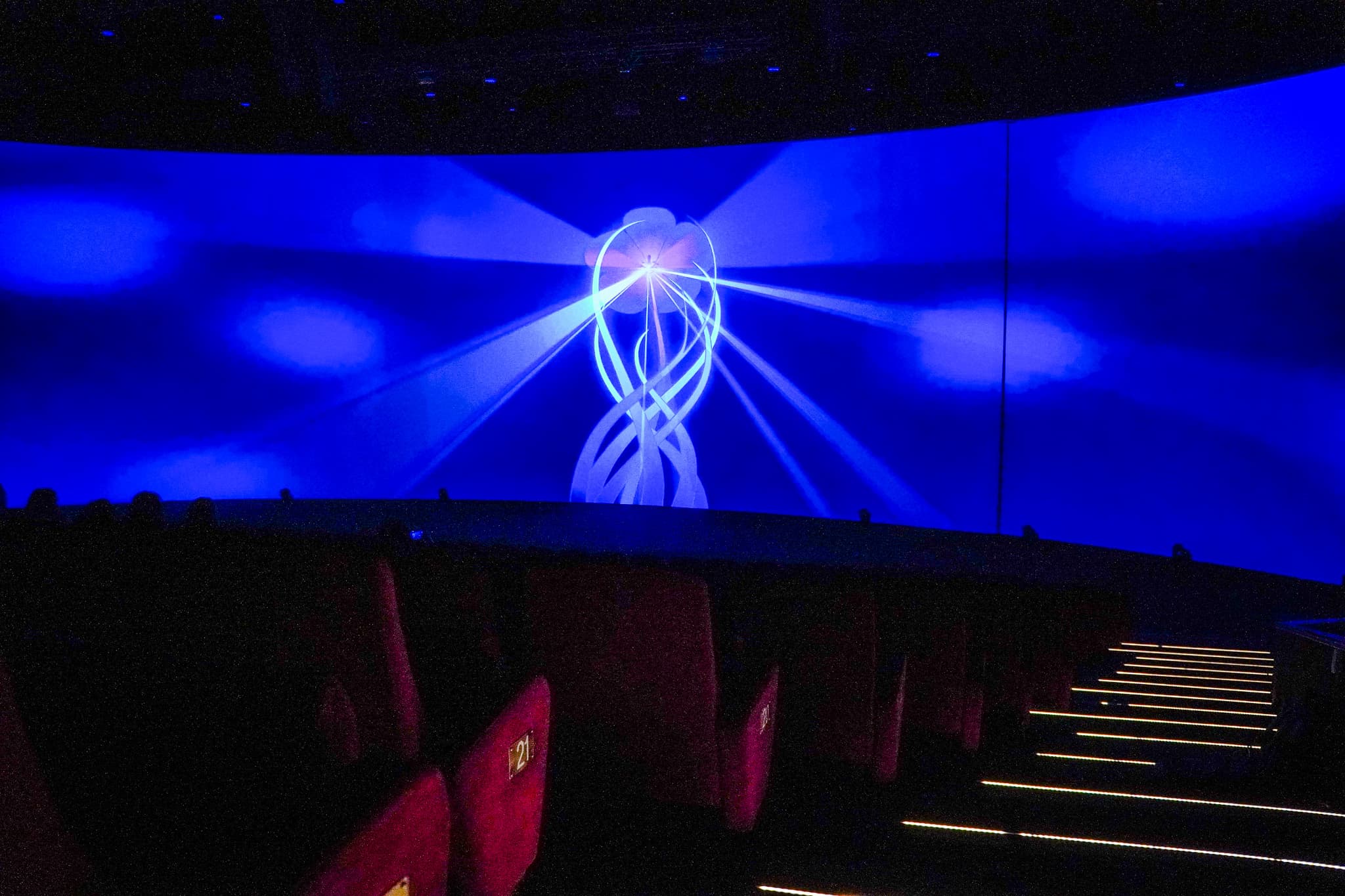 Theater Amsterdam met 180 graden scherm