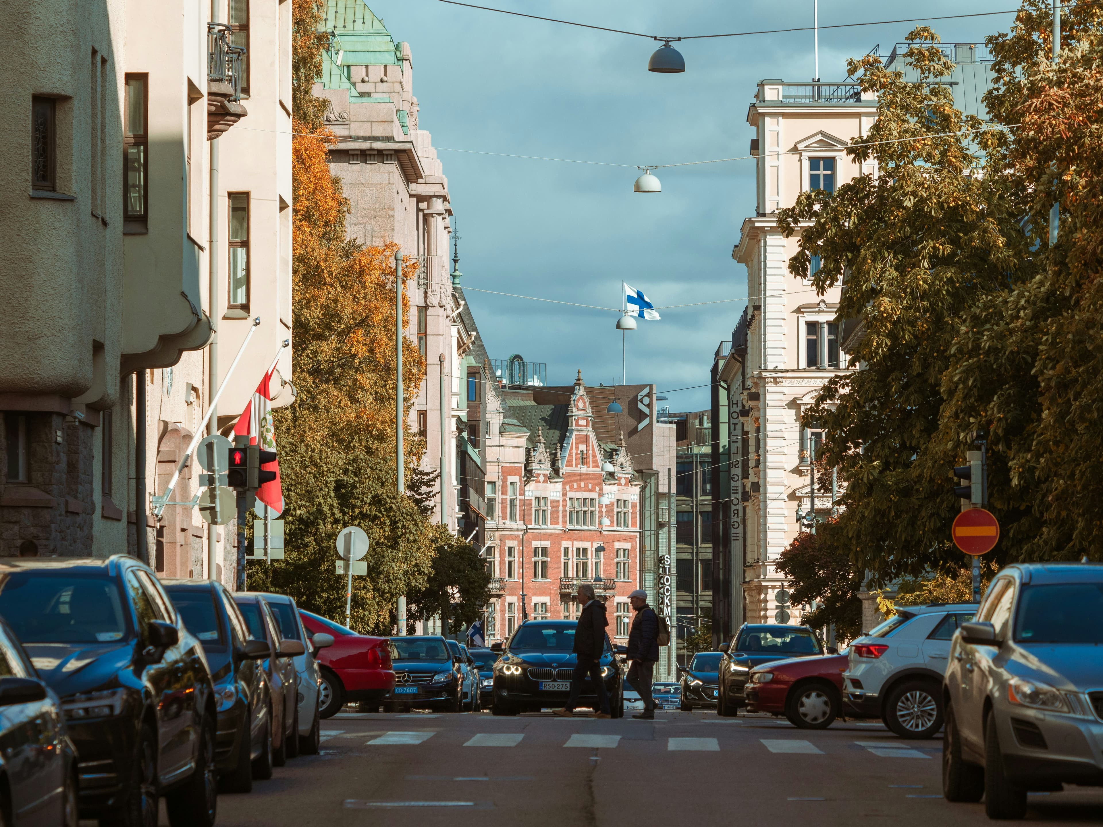 Autumn colours arrive to Helsinki center.