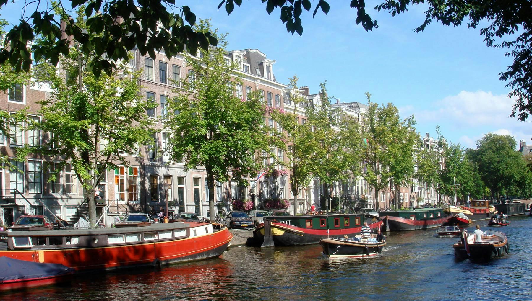 Via het water naar Amsterdam