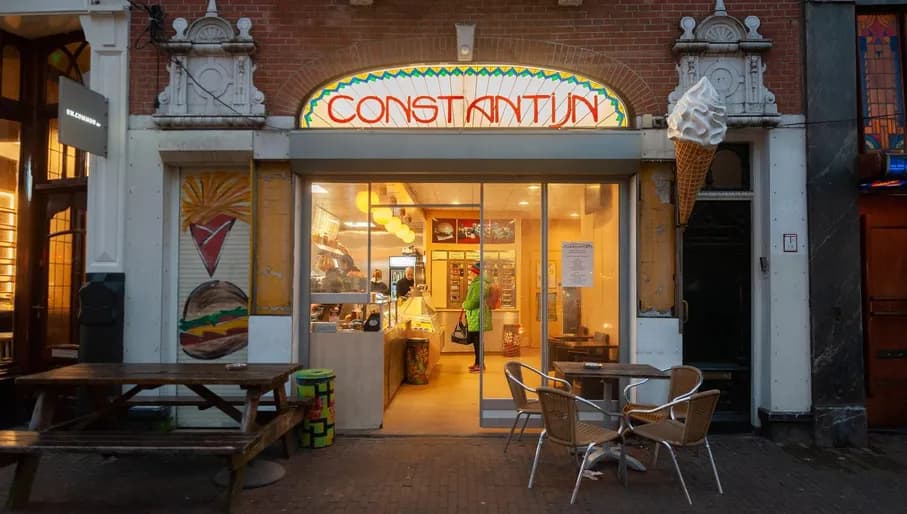 Exterior of Snackbar Constantijn