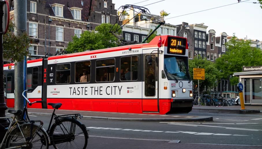 Amstertram moving restaurant