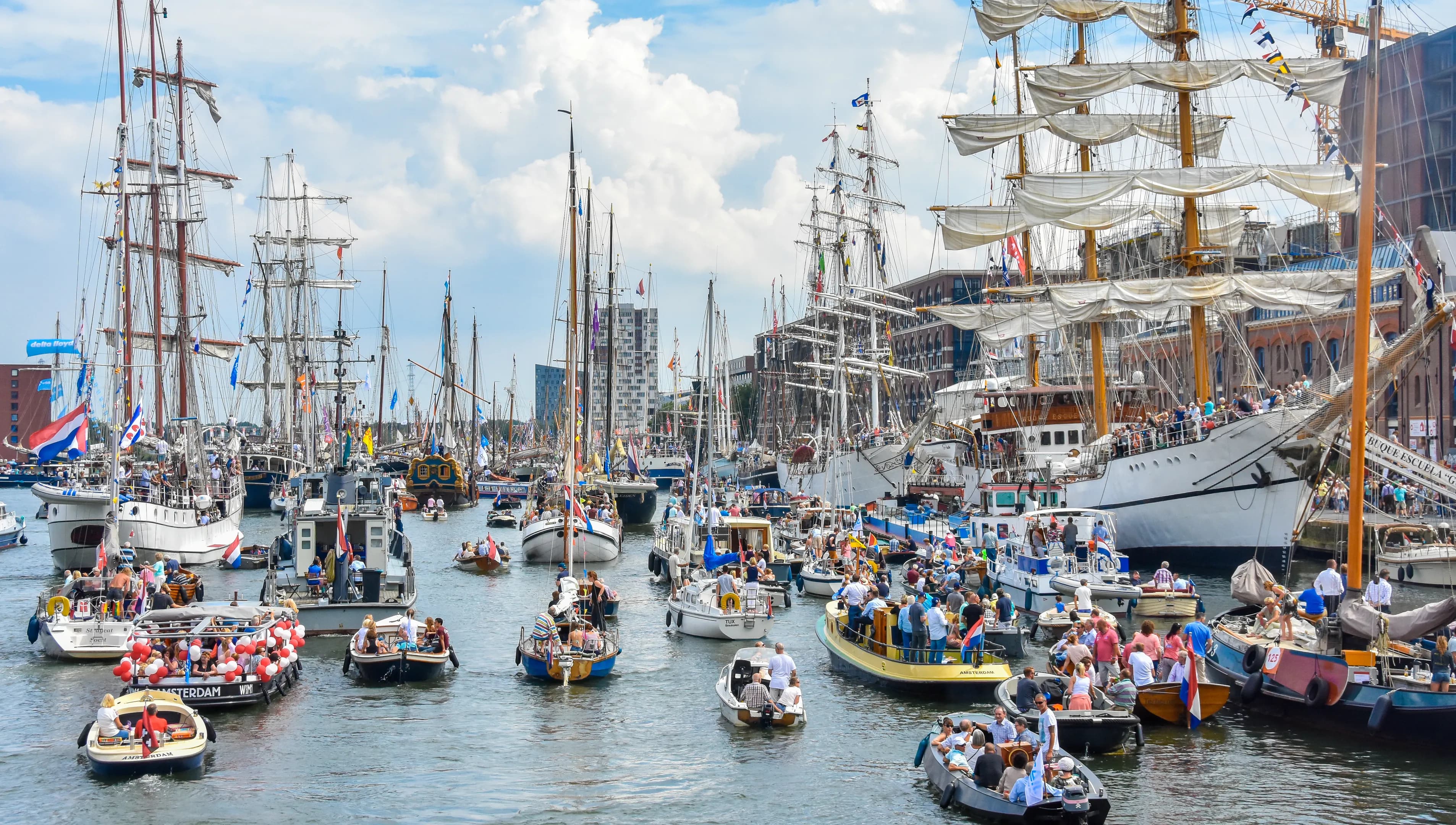 Amsterdam, 21-08-2015
Persboot tocht
foto: Oranjehaven vanaf het water