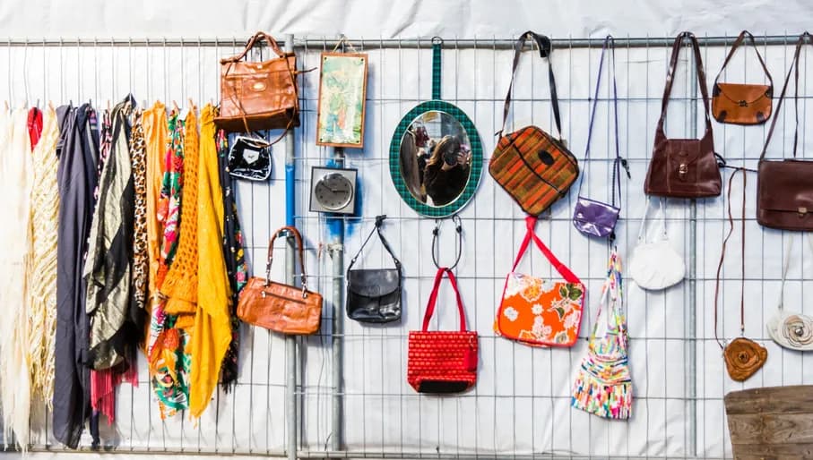 Product display at the IJ-Hallen