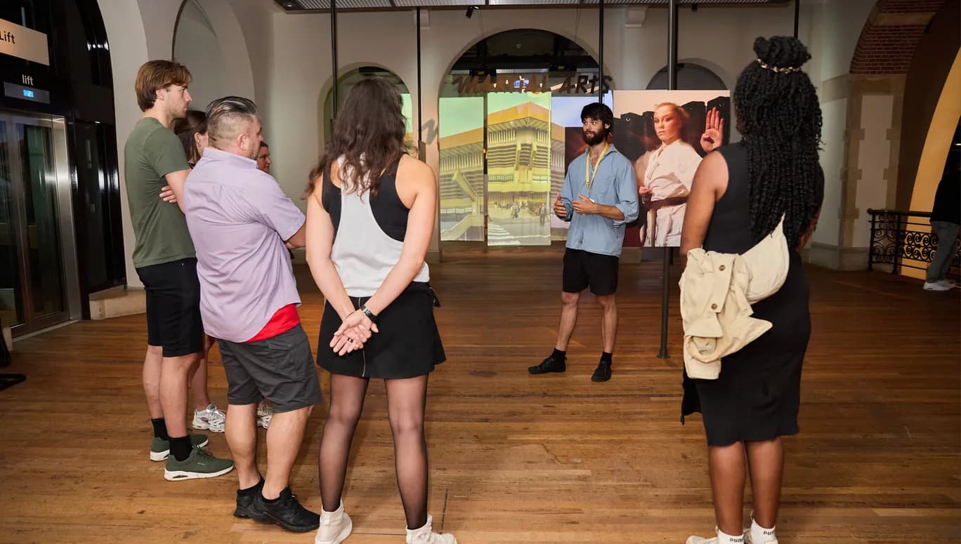 A tour at wereldmuseum