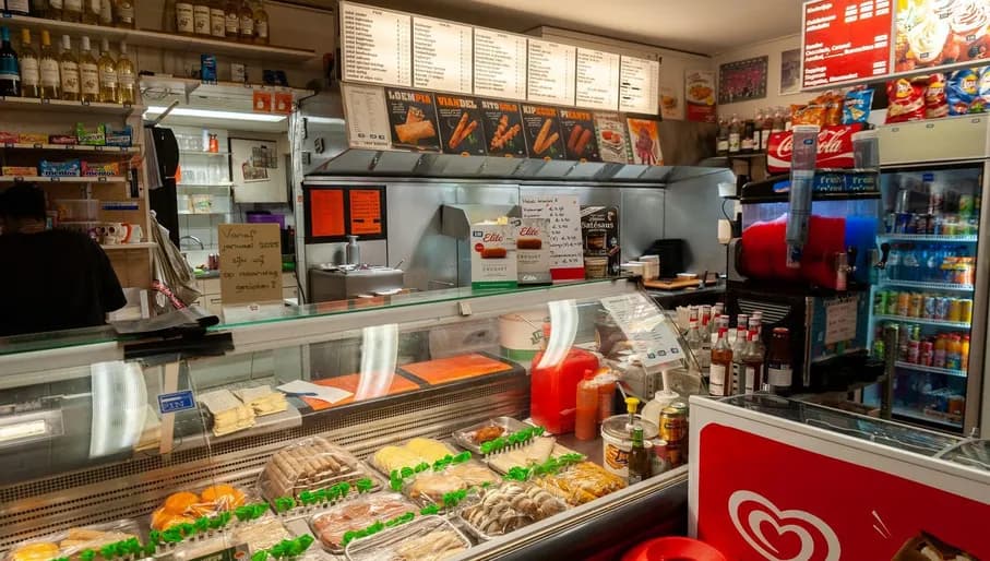 Interior of Snackbar Cafetaria Het Smikkelhoekje