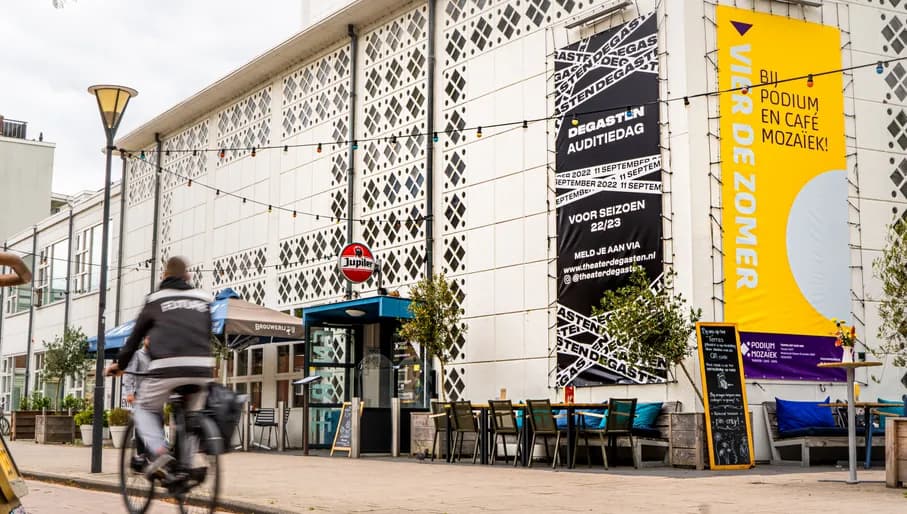 Podium Mozaïek exterior