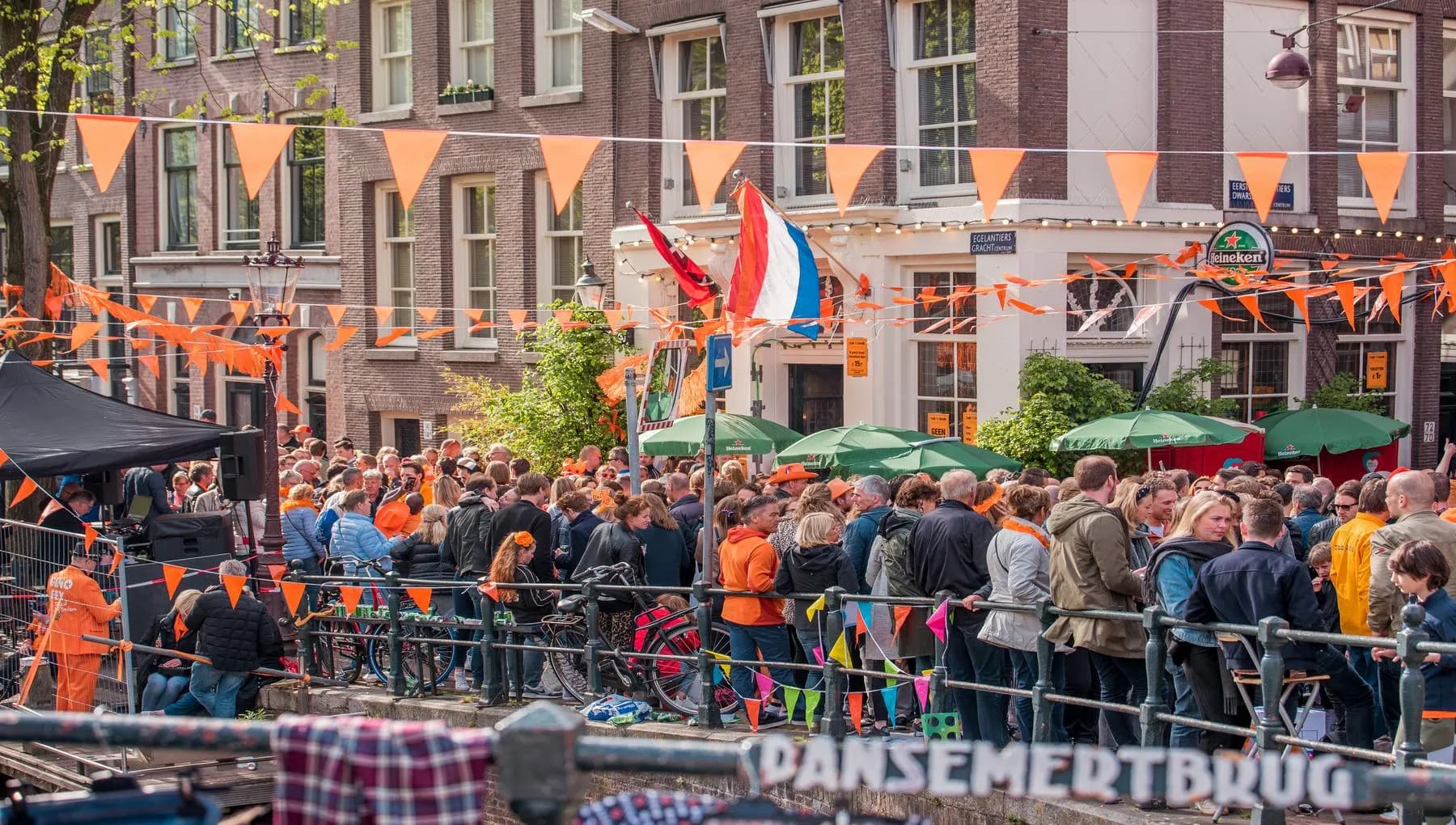 Koningsdag or King's Day is a national holiday in the Kingdom of the Netherlands. Celebrated on 27 April, the date marks the birth of King Willem-Alexander.
Celebrations: Partying, wearing orange costumes, and traditional local gatherings.