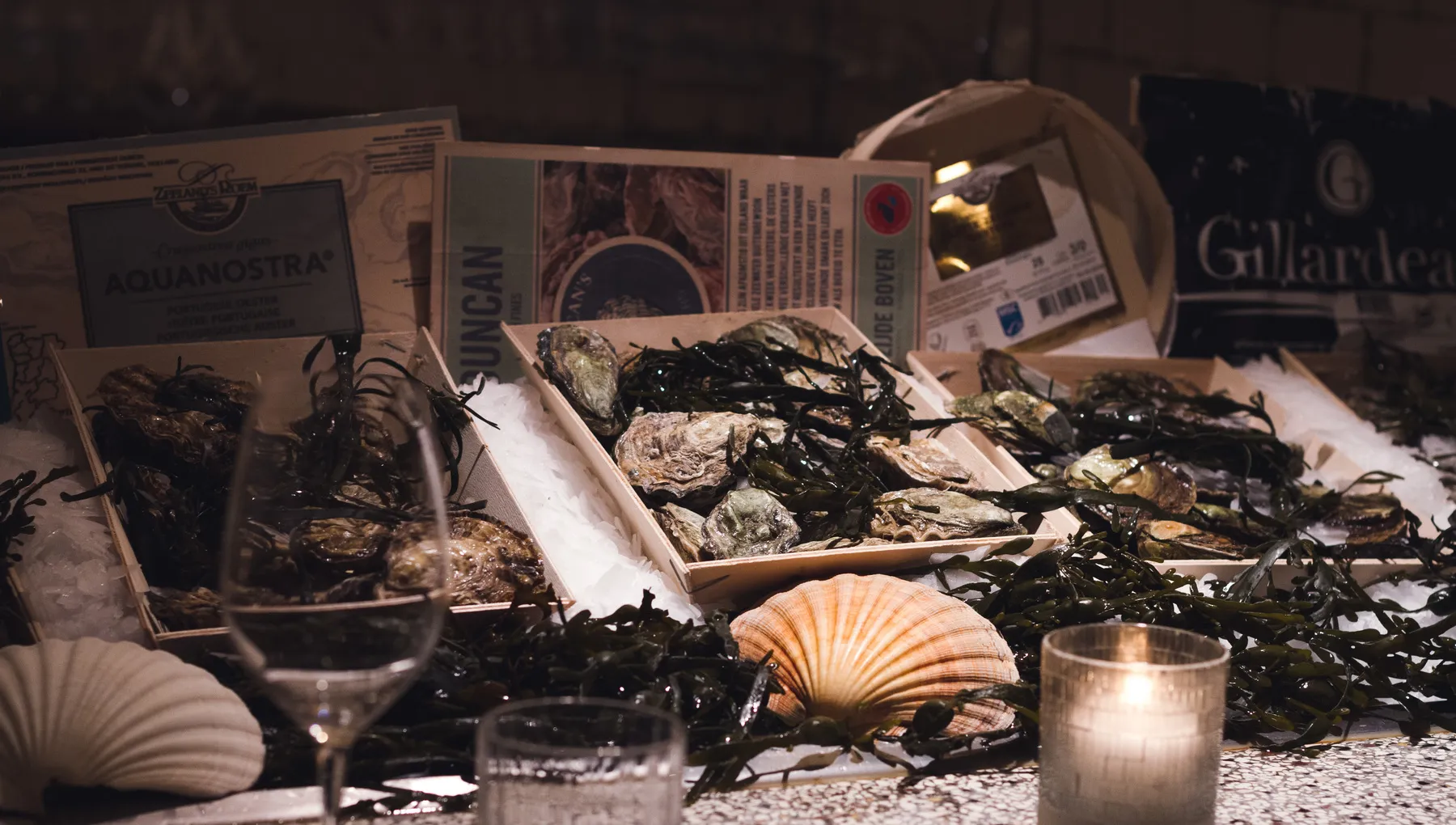 Clams in an ice basket at Visque seafood restaurant
