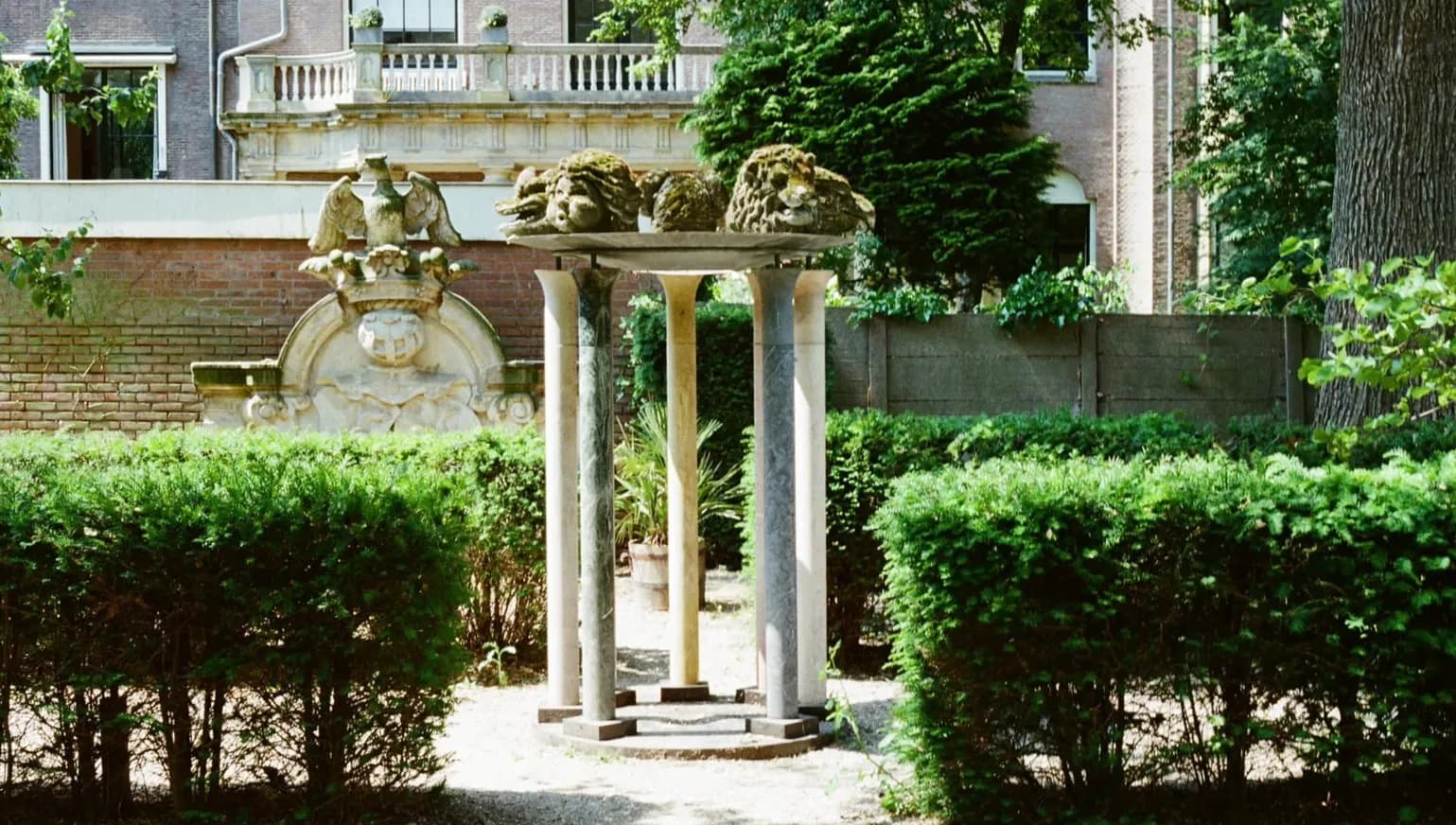 Bar Vasari