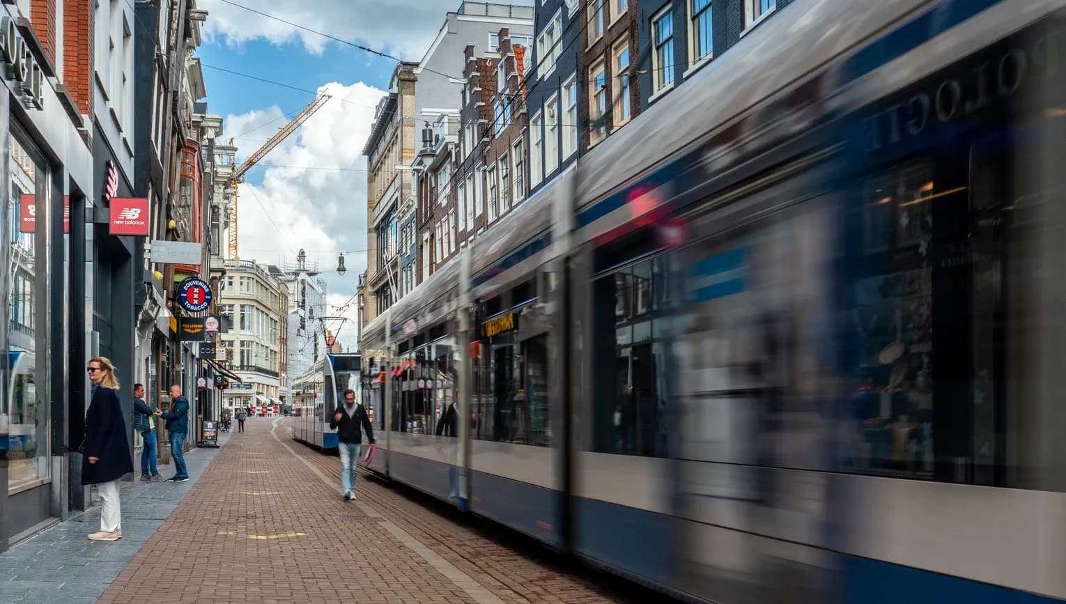 Leidsestraat shopping street