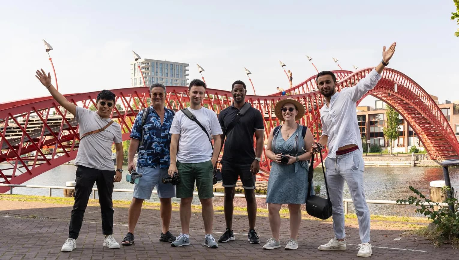 Instawalk Oostelijke Eilanden september 2023 group picture in front of the Phytonbridge