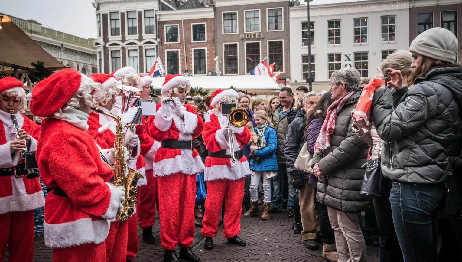 Orchestra of Santa's at Chrismas Market Haarlem 2016