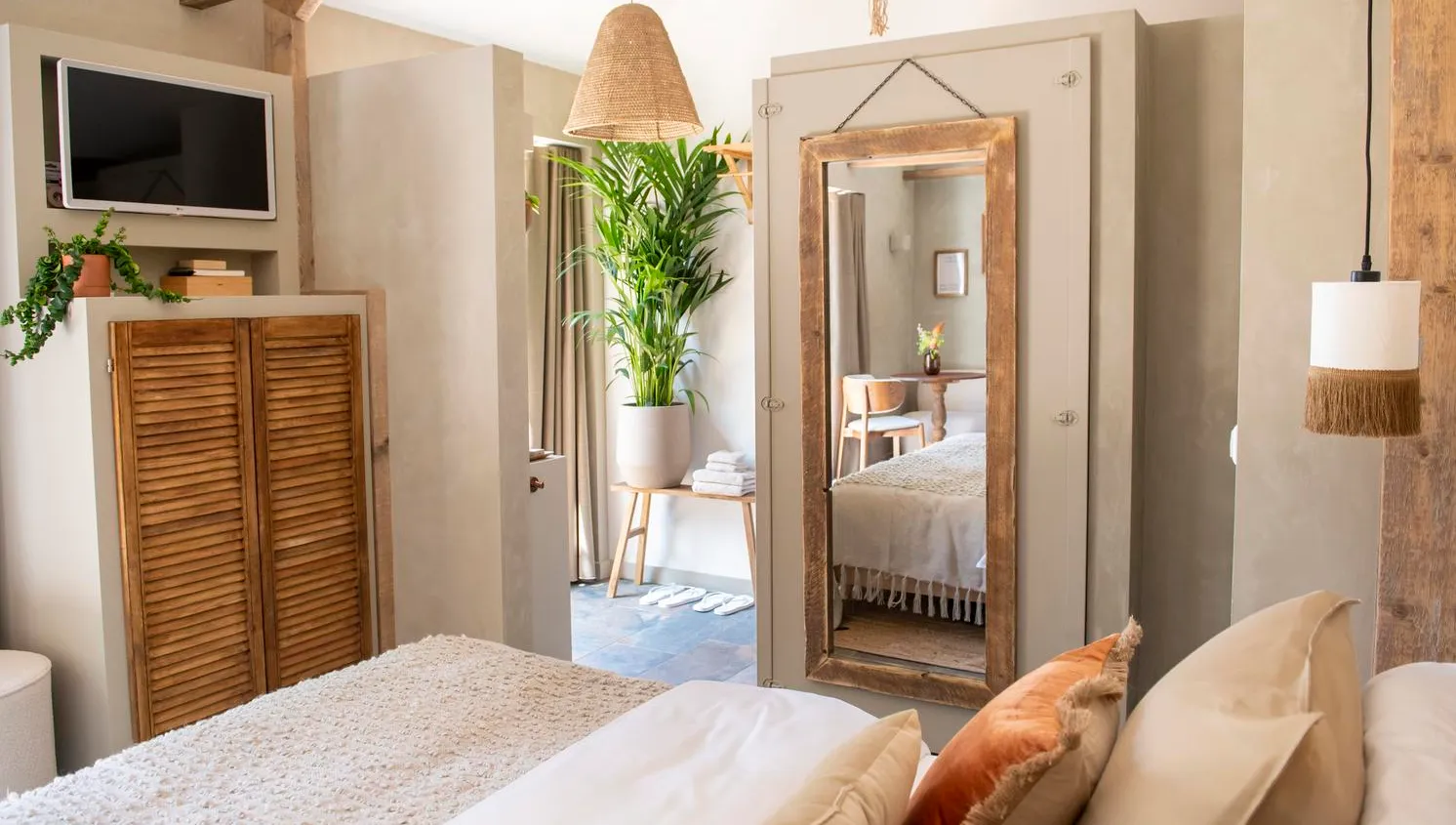 Lodge & Loft