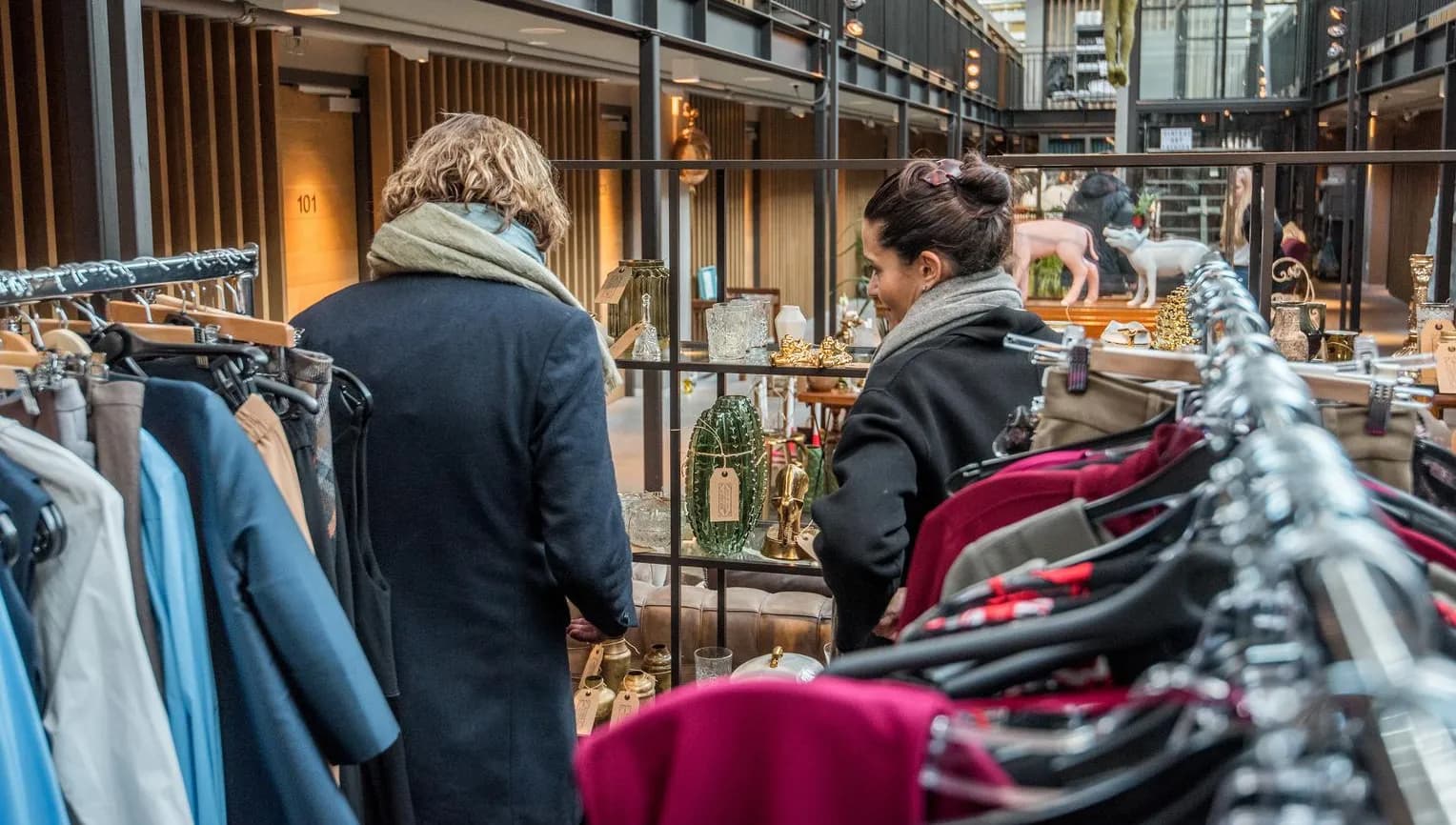 People shopping at the 24H West Vintage shop