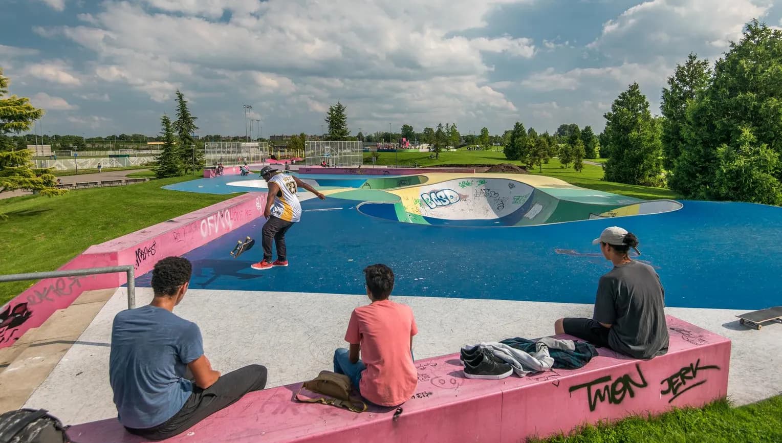 Kids skating at Nelson Mandela Park