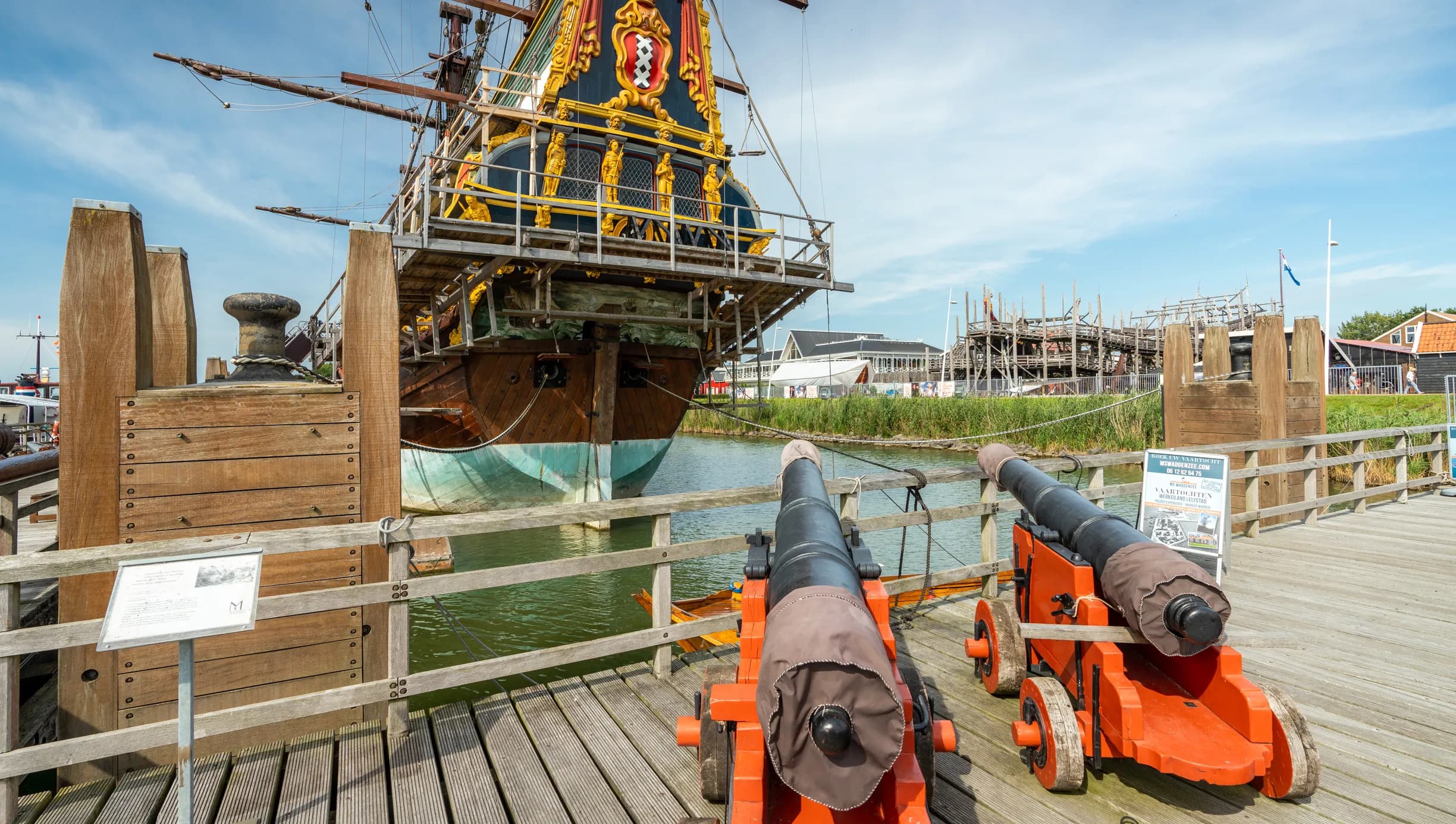 Batavialand is a museum in Lelystad where you can find out how people built wooden sailing ships 400 years ago. Board the spectacular VOC ship the Batavia, dive into the history of Flevoland, and experience the stories of the pioneers.