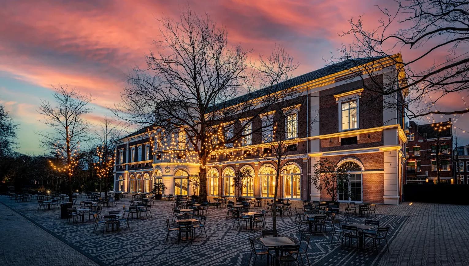 Het Groote Museum exterior terrace at sunset ARTIS Zoo