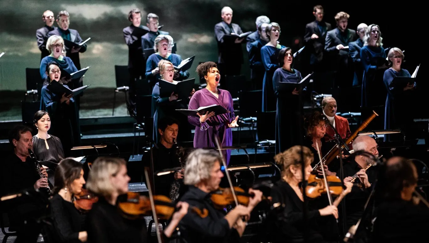Dutch National Opera & Ballet singers Le Petite Messe Solennelle